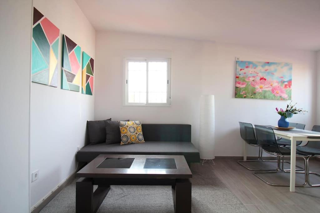 Suite Puerta Osario Con Terraza Sevilla Kültér fotó